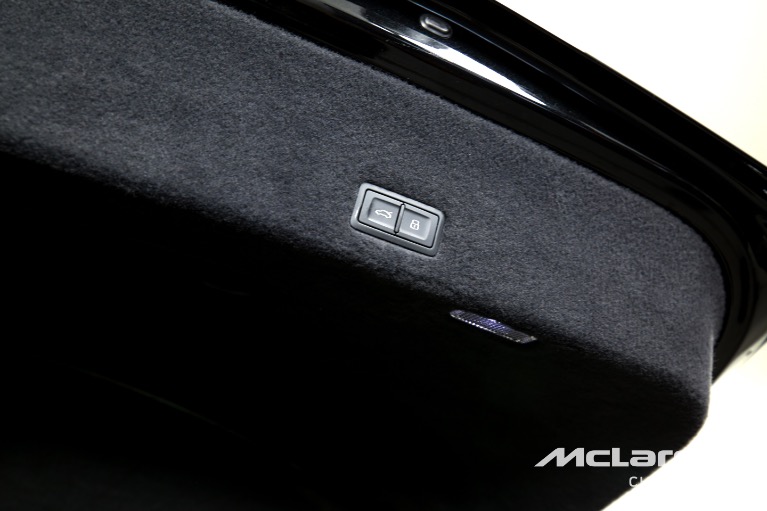 Used-2021-Lamborghini-Urus