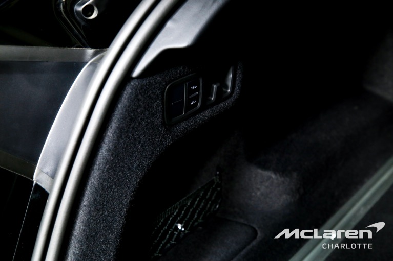 Used-2021-Lamborghini-Urus