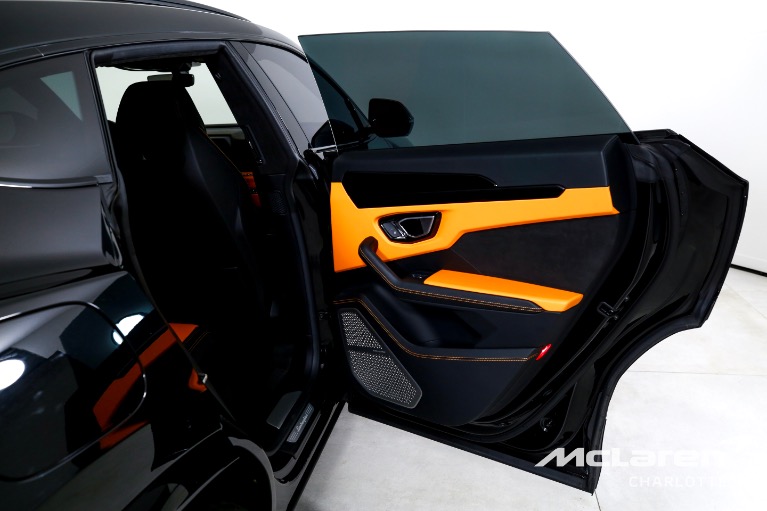 Used-2021-Lamborghini-Urus