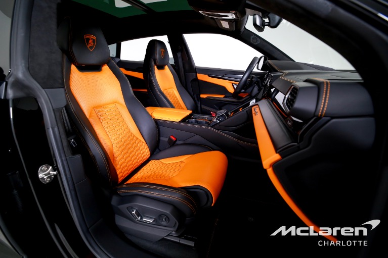 Used-2021-Lamborghini-Urus
