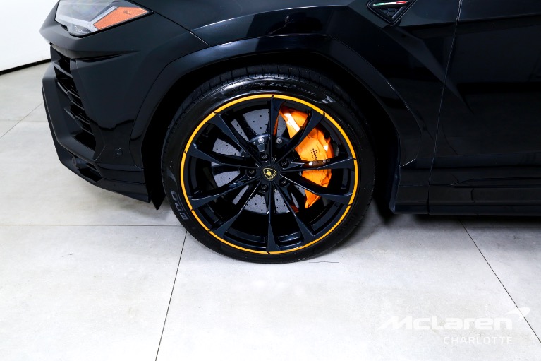 Used-2021-Lamborghini-Urus