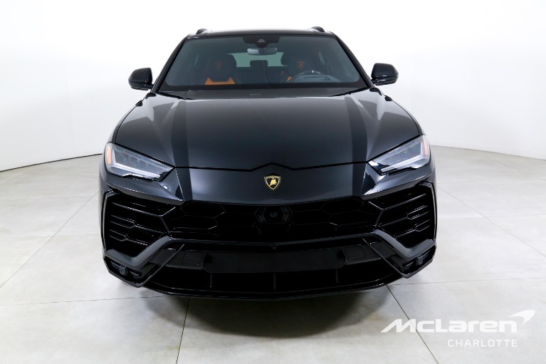 Used-2021-Lamborghini-Urus