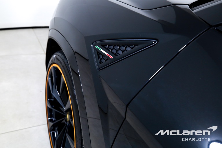 Used-2021-Lamborghini-Urus