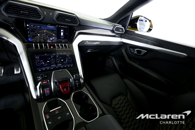Used-2021-Lamborghini-Urus