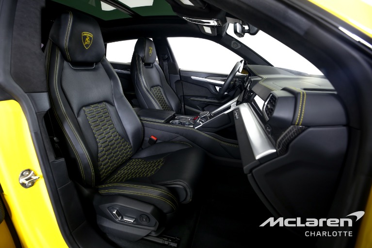 Used-2021-Lamborghini-Urus