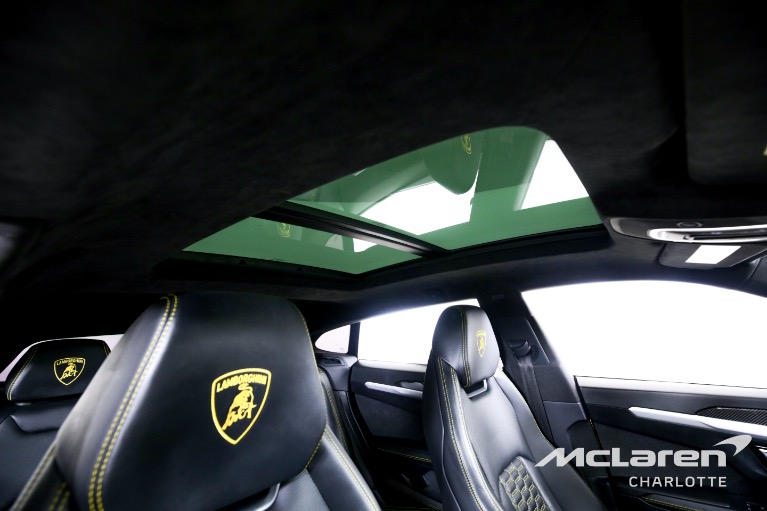 Used-2021-Lamborghini-Urus