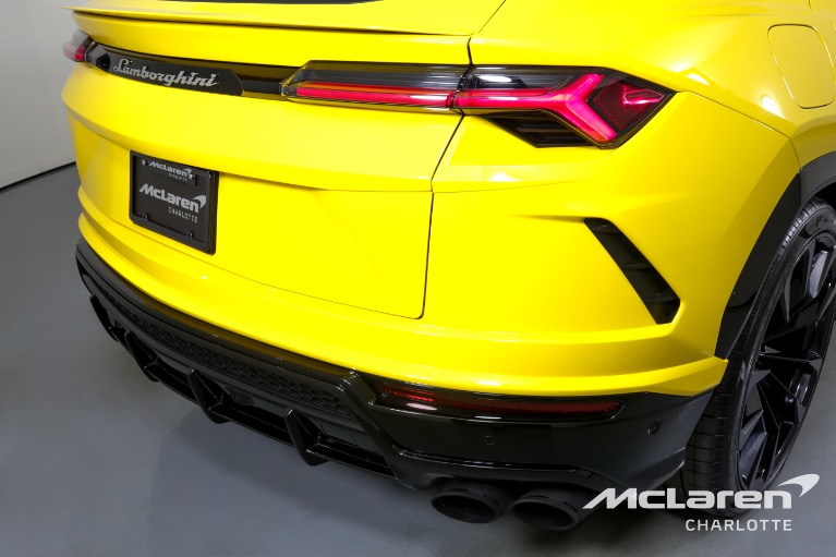 Used-2021-Lamborghini-Urus