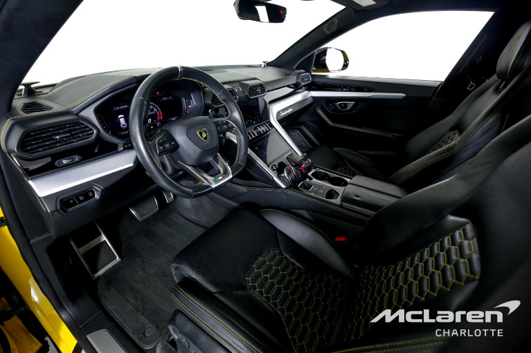 Used-2019-Lamborghini-Urus