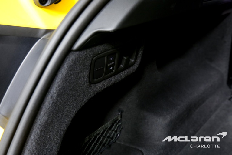 Used-2019-Lamborghini-Urus