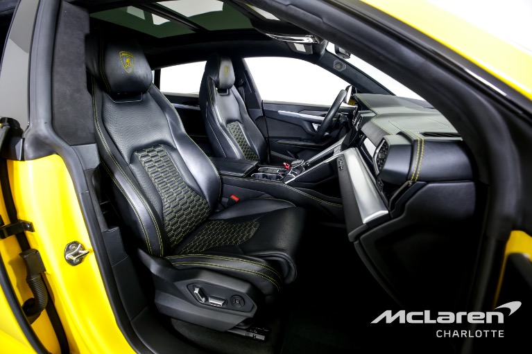 Used-2019-Lamborghini-Urus