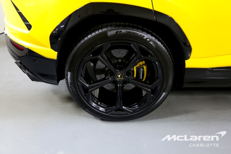 Used-2019-Lamborghini-Urus