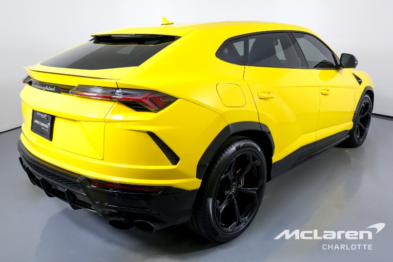 Used-2019-Lamborghini-Urus