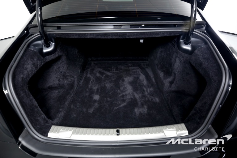Used-2022-Rolls-Royce-Ghost