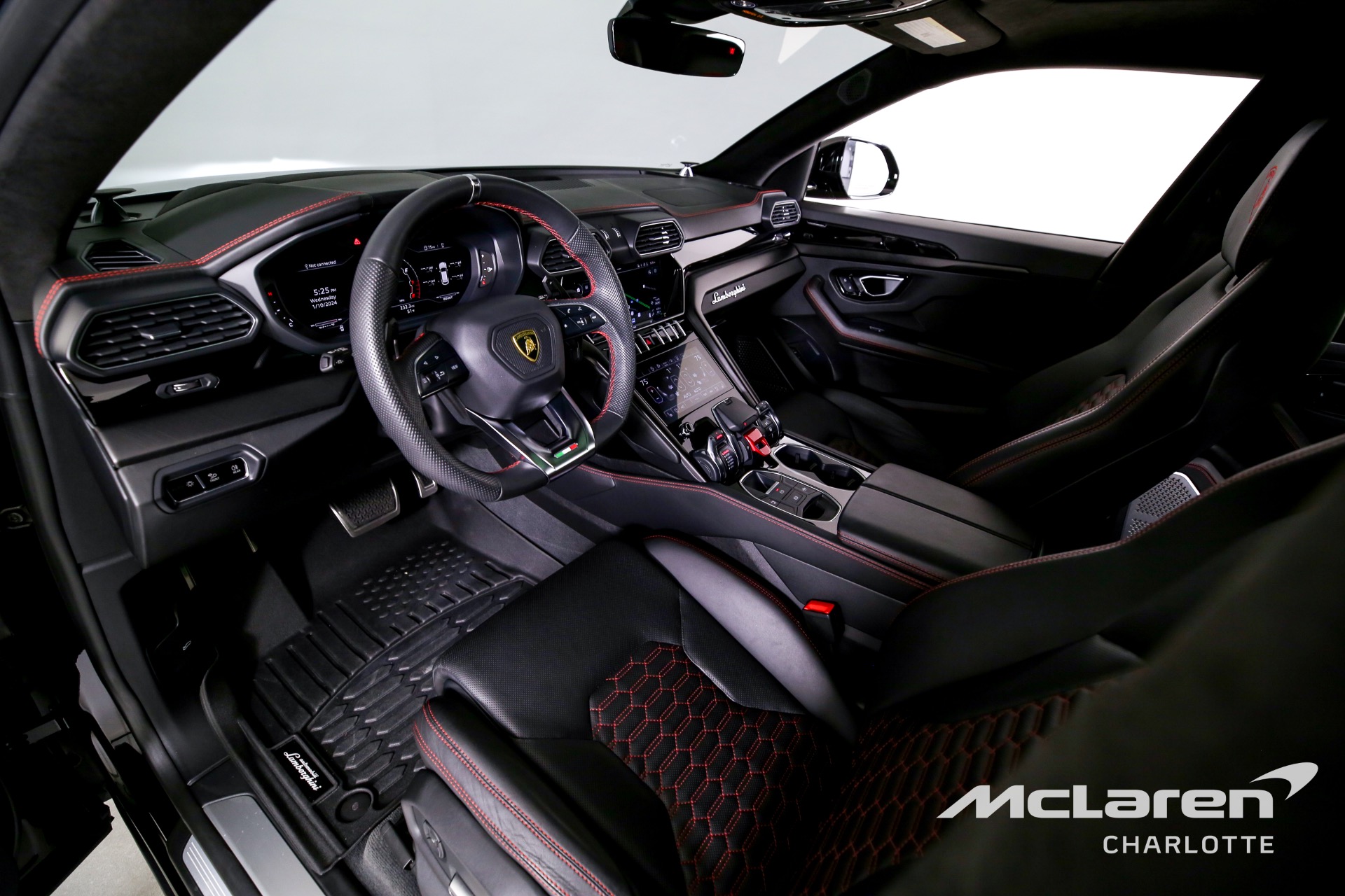 Used 2022 Lamborghini Urus | Charlotte, NC
