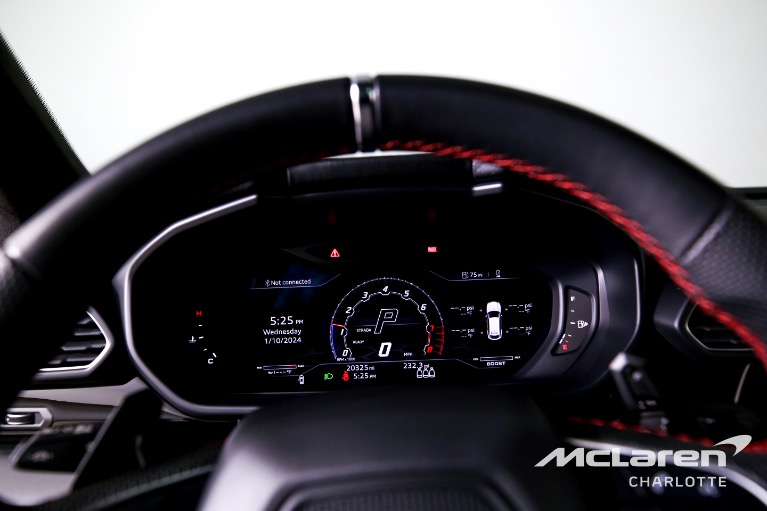 Used-2022-Lamborghini-Urus