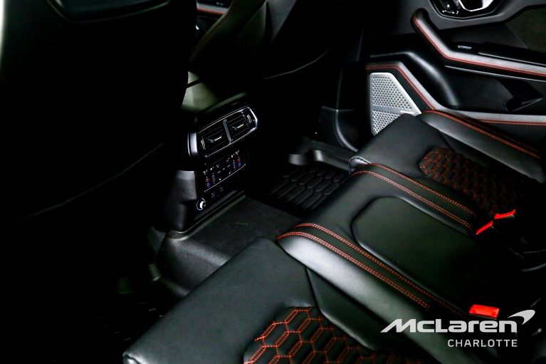 Used-2022-Lamborghini-Urus