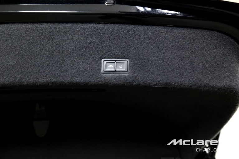 Used-2022-Lamborghini-Urus