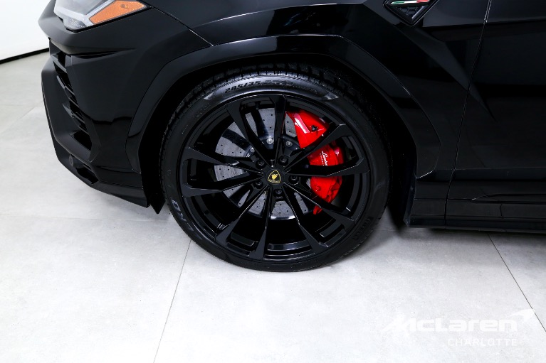 Used-2022-Lamborghini-Urus