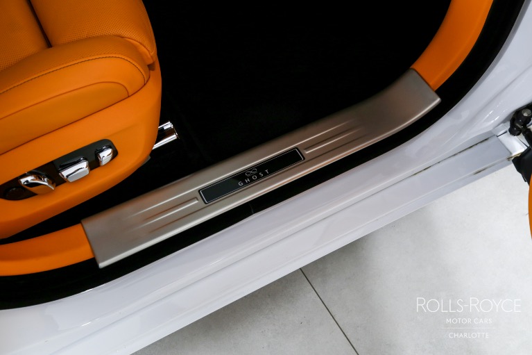 Used-2022-Rolls-Royce-Ghost-Black-Badge