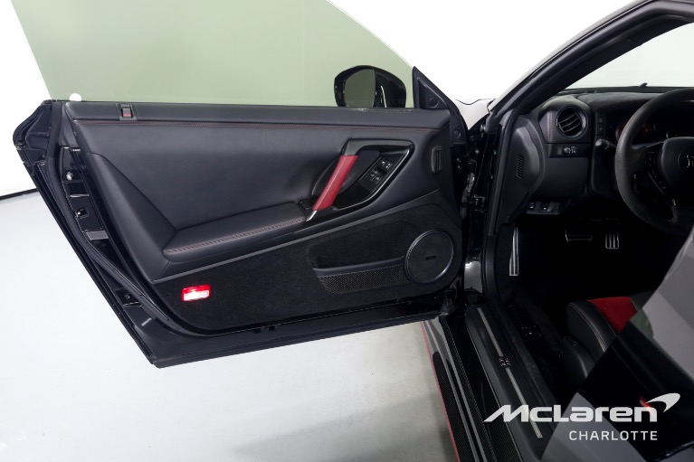 Used-2016-Nissan-GT-R-NISMO