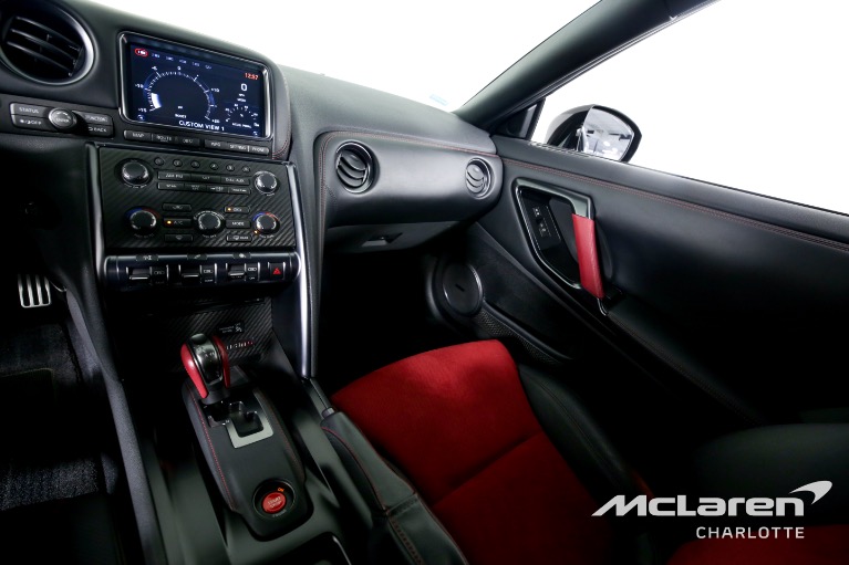 Used-2016-Nissan-GT-R-NISMO