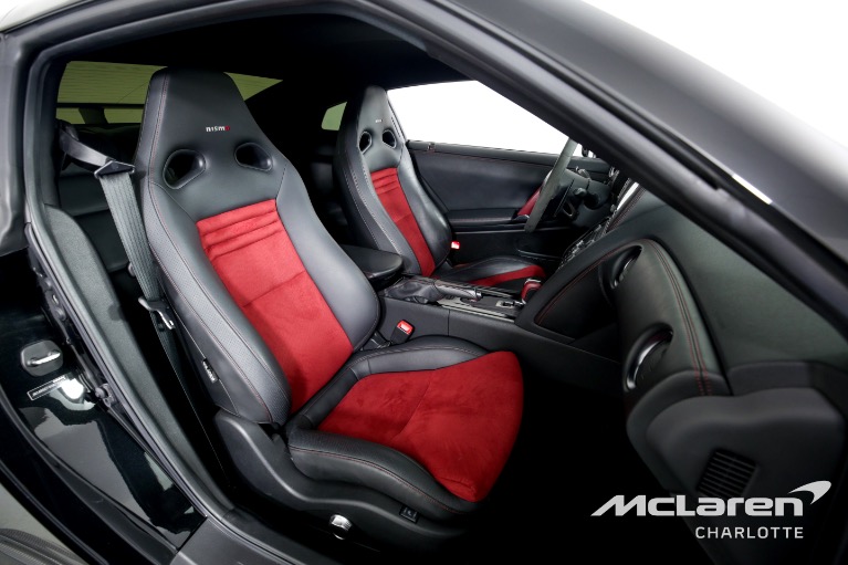 Used-2016-Nissan-GT-R-NISMO
