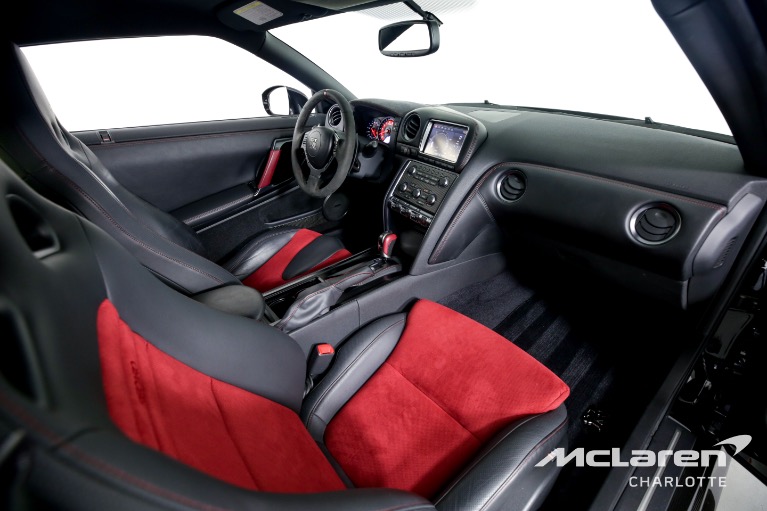 Used-2016-Nissan-GT-R-NISMO