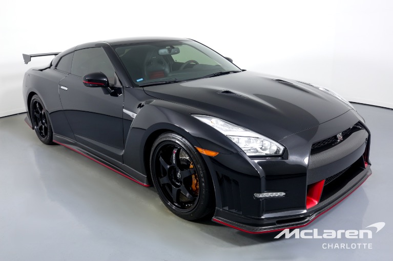 Used-2016-Nissan-GT-R-NISMO