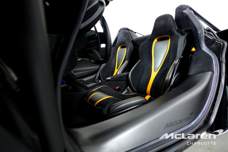 Used-2020-McLaren-720S-Spider-Performance