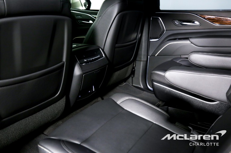 Used-2022-Cadillac-Escalade-ESV-Luxury