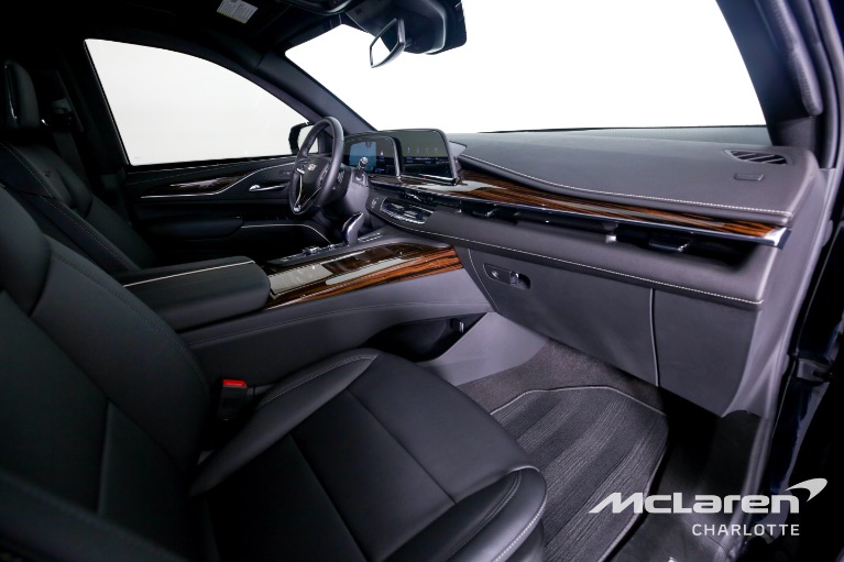 Used-2022-Cadillac-Escalade-ESV-Luxury