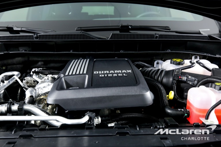 Used-2022-Cadillac-Escalade-ESV-Luxury