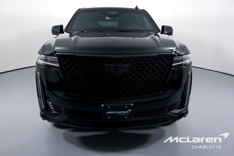 Used-2022-Cadillac-Escalade-ESV-Luxury