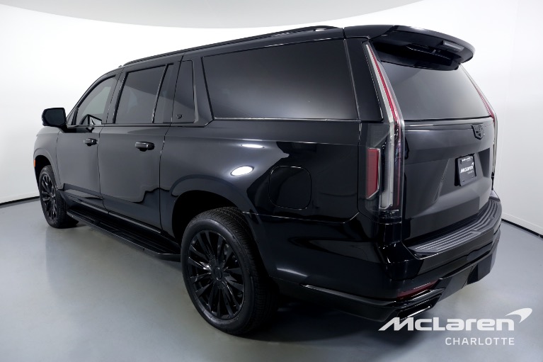 Used-2022-Cadillac-Escalade-ESV-Luxury