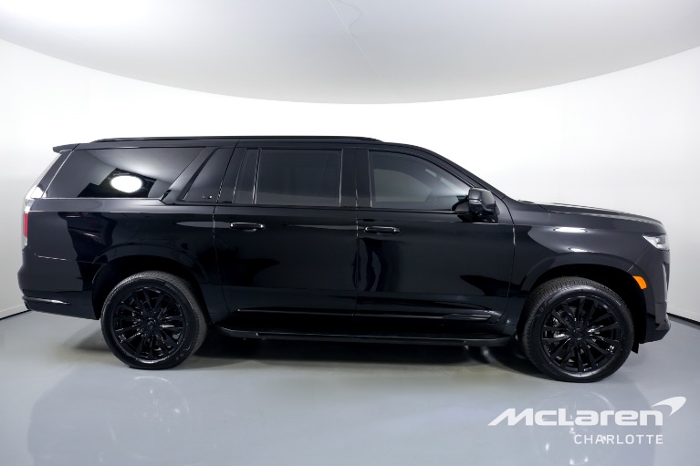 Used-2022-Cadillac-Escalade-ESV-Luxury