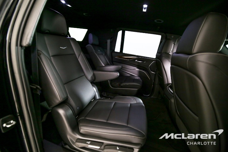 Used-2022-Cadillac-Escalade-ESV-Luxury