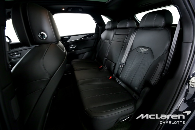 Used-2021-Bentley-Bentayga-V8