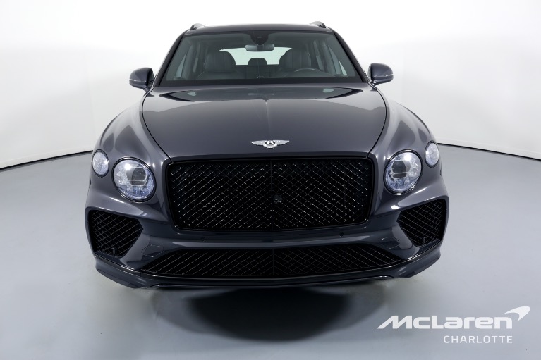 Used-2021-Bentley-Bentayga-V8