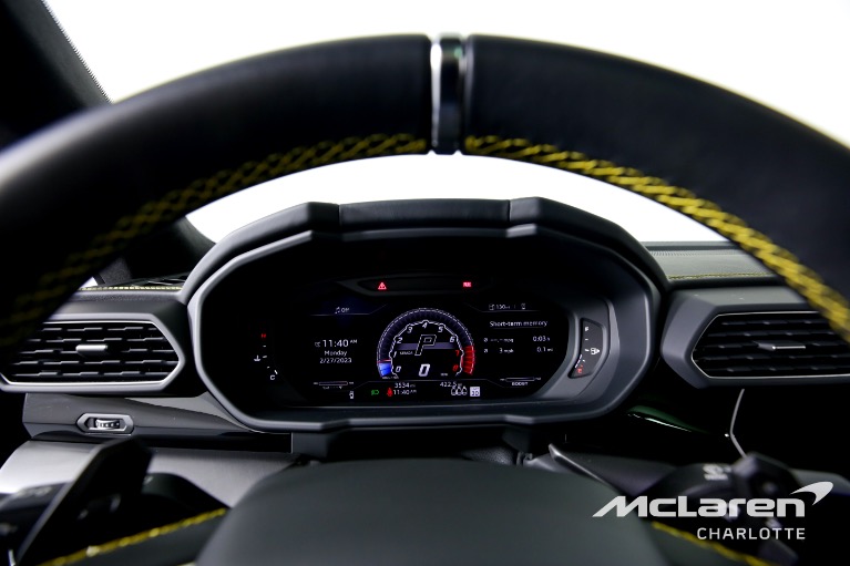 Used-2021-Lamborghini-Urus