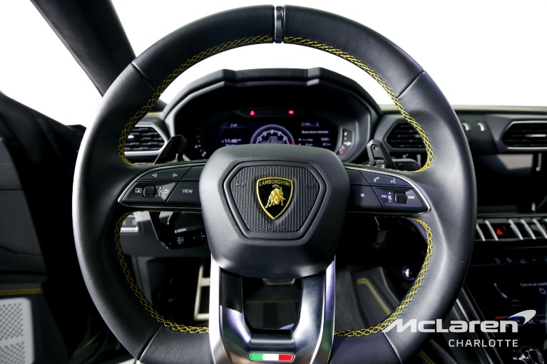 Used-2021-Lamborghini-Urus