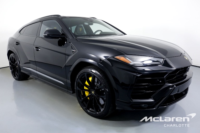 Used-2021-Lamborghini-Urus