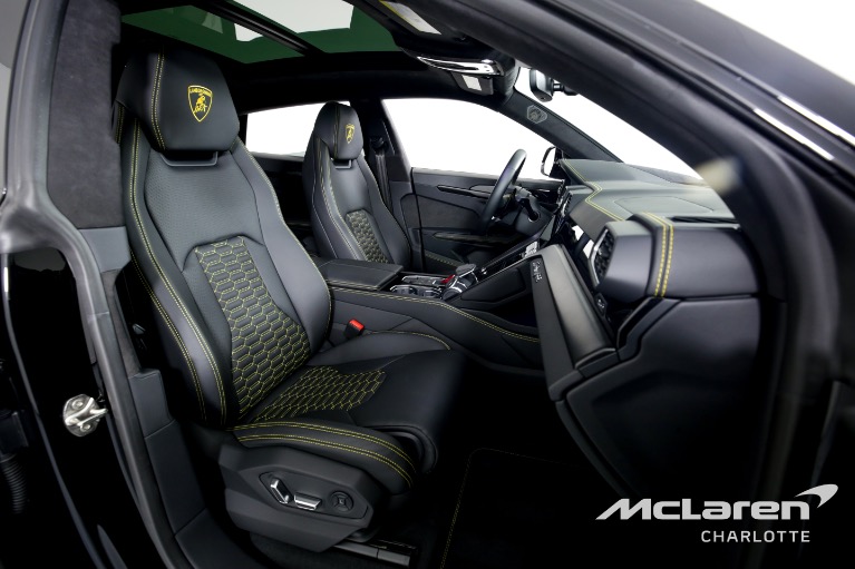 Used-2021-Lamborghini-Urus