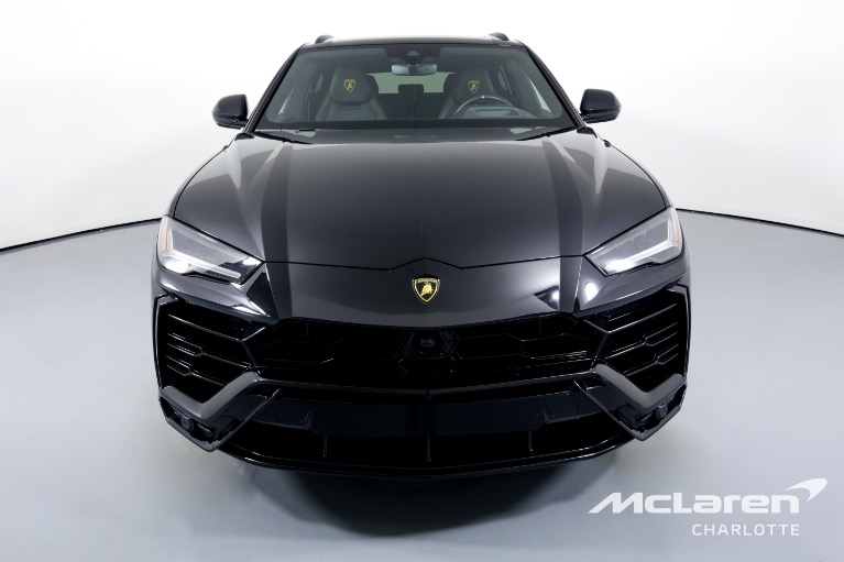 Used-2021-Lamborghini-Urus