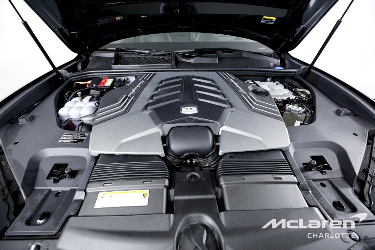 Used-2021-Lamborghini-Urus