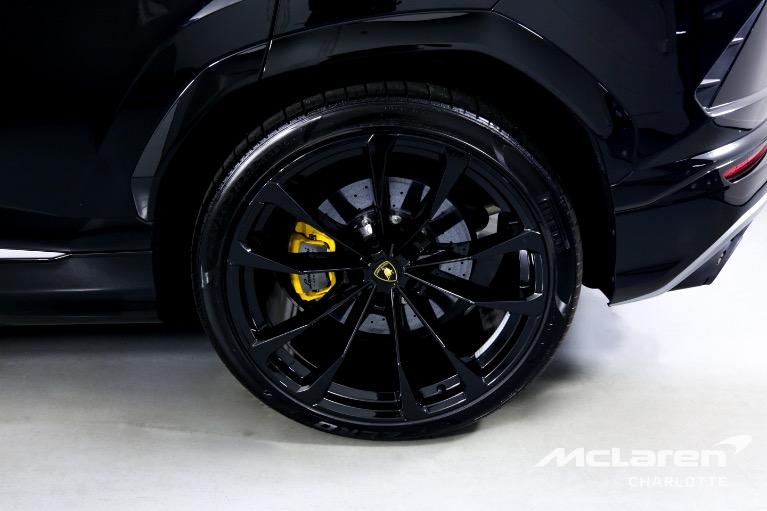 Used-2021-Lamborghini-Urus