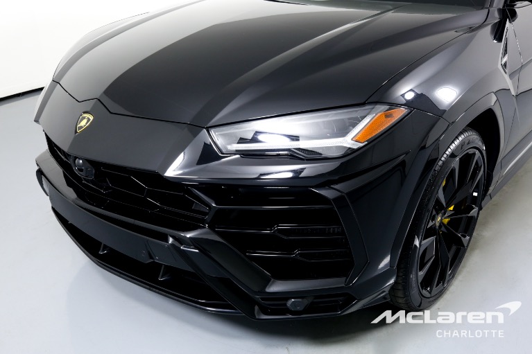 Used-2021-Lamborghini-Urus