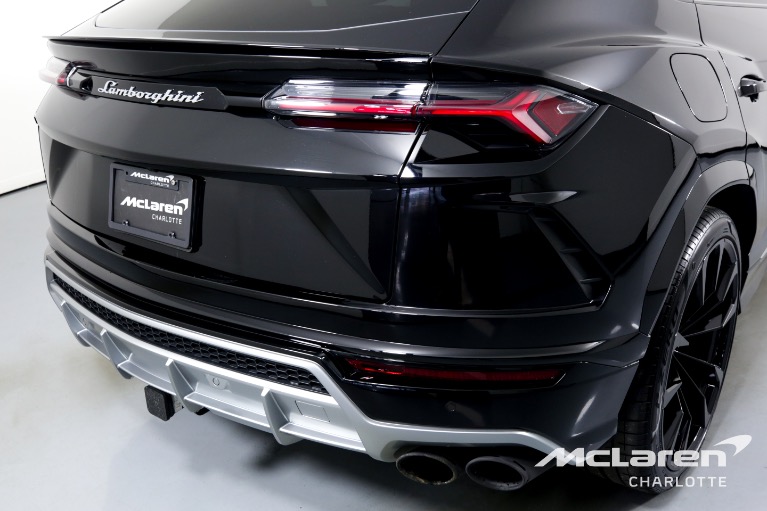 Used-2021-Lamborghini-Urus