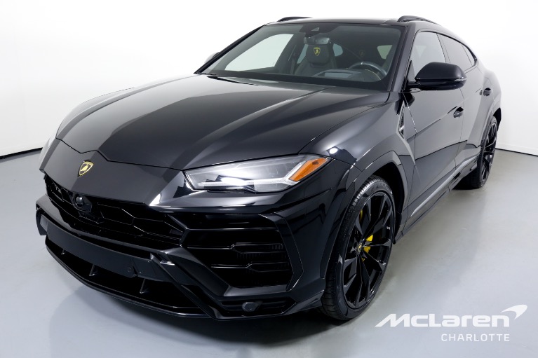 Used-2021-Lamborghini-Urus