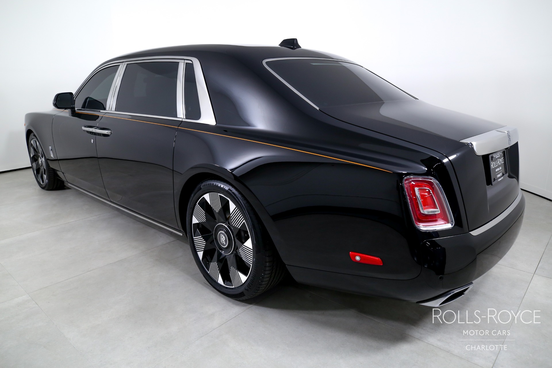 Used 2022 Rolls-Royce Phantom EWB For Sale ($624,996)