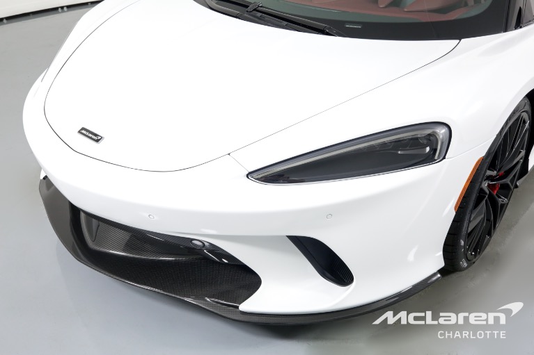 New-2023-McLaren-GT